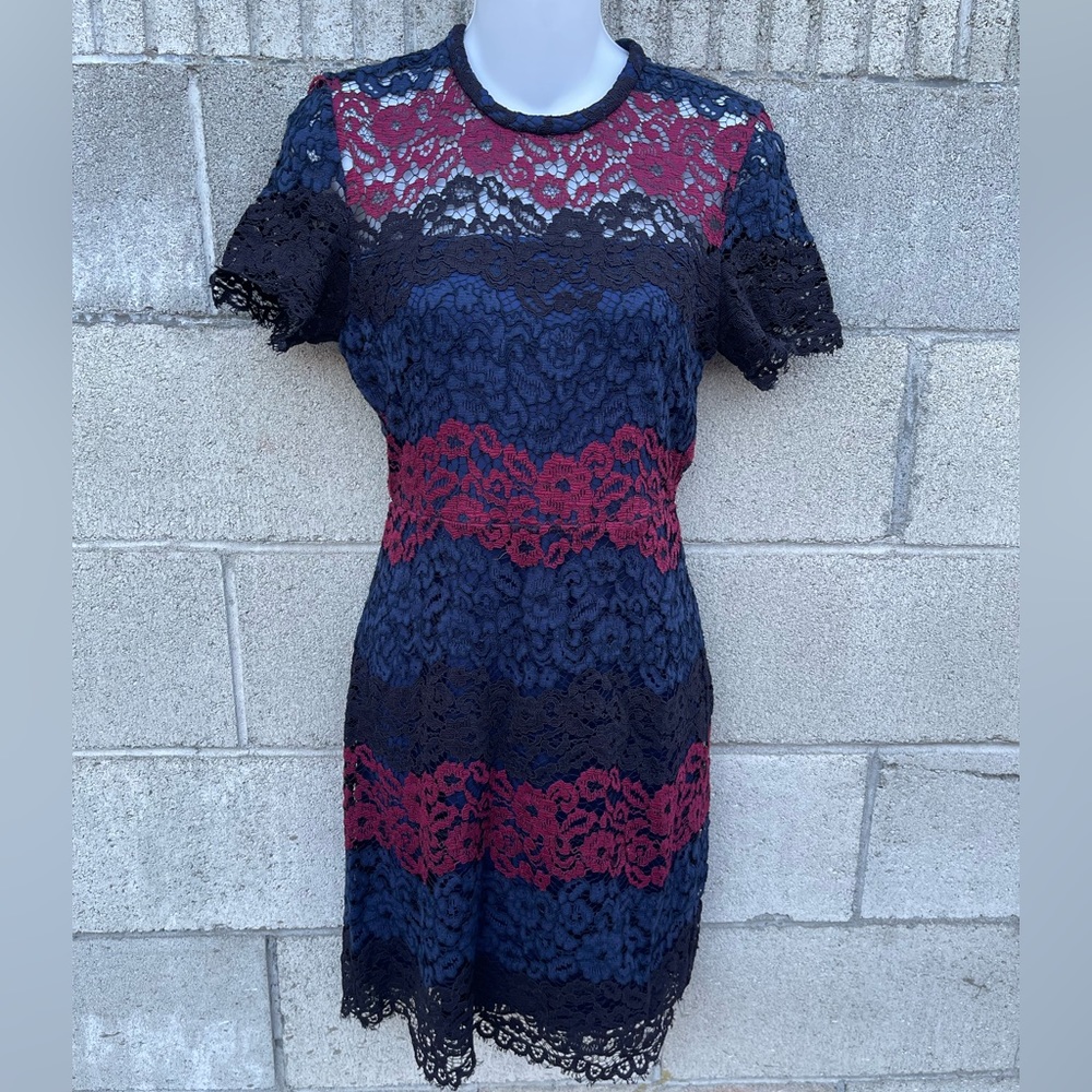 Express Dress women blue burgundy color size 2 not new but great condition.